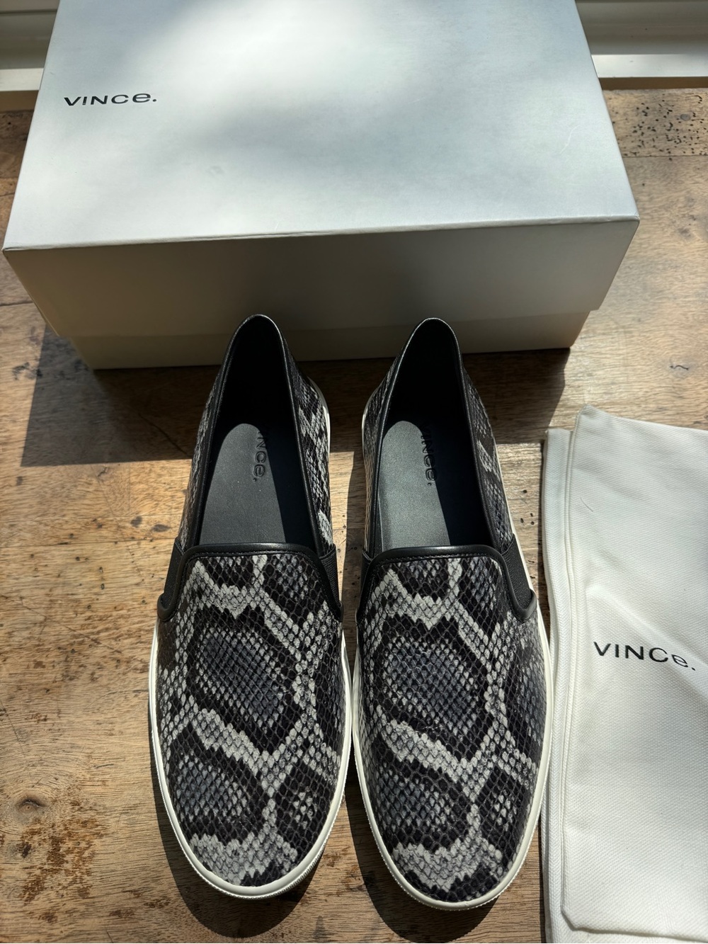 VINCE- Blair-5 Black & Gray Snake-Print Sneakers BNIB